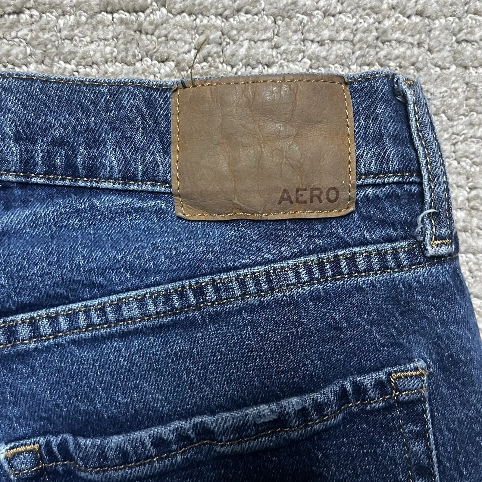 Aeropostale‎ Woman's 6 Regular Mom Jeans Distressed - Image 12