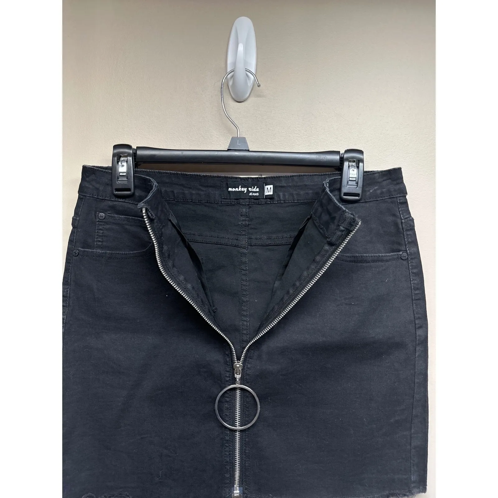 Monkey Ride Jeans Black Denim Skirt Zipper Ring Fringe Womens Size Medium Y2K - Image 2