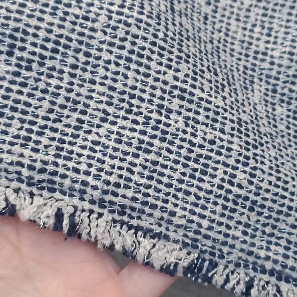 Banana Republic 6 Tall BoucleTextured Fringe Hem Pencil Skirt with Pockets - Image 3