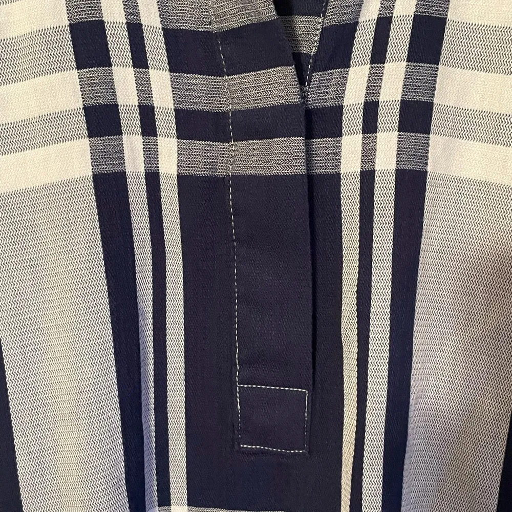 Vibrant Blue/White long sleeve pull over with covered buttons - Image 3