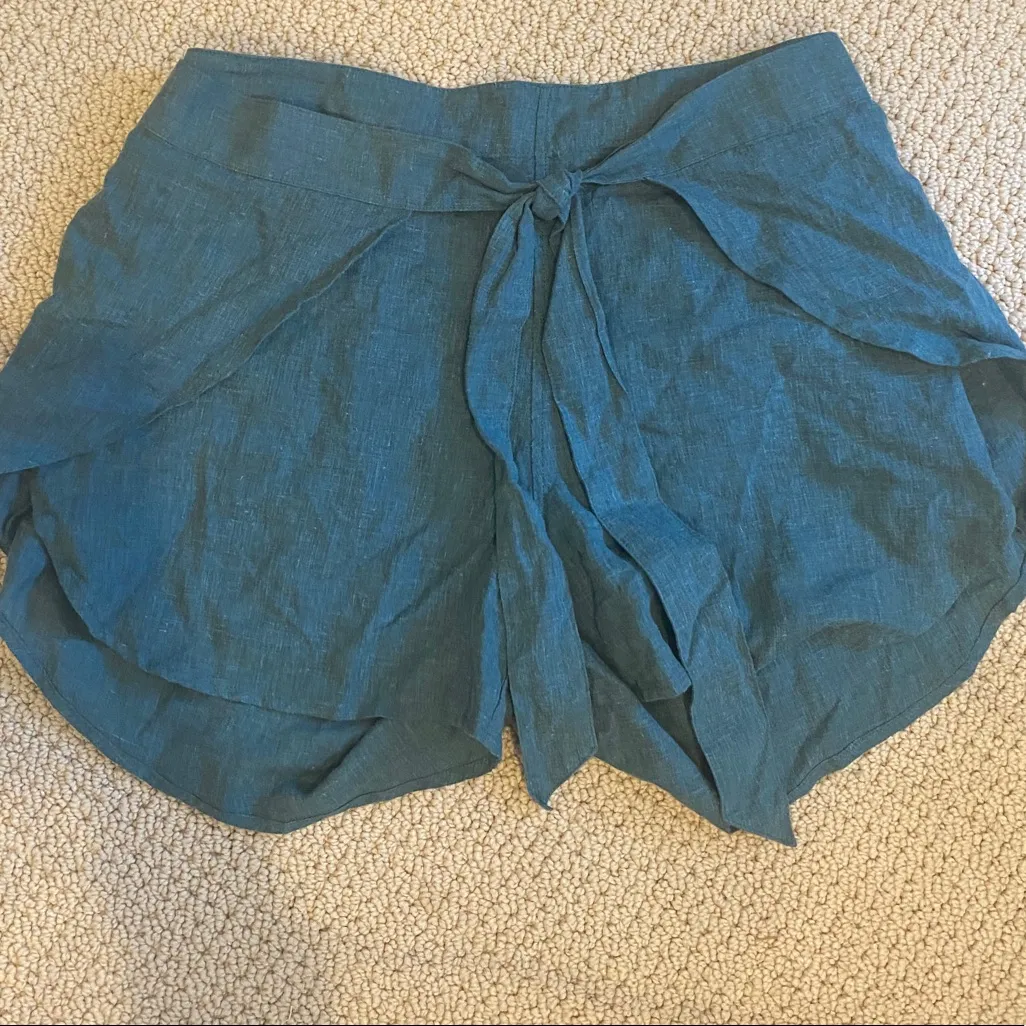 NWT patagonia paper bag shorts - Image 2