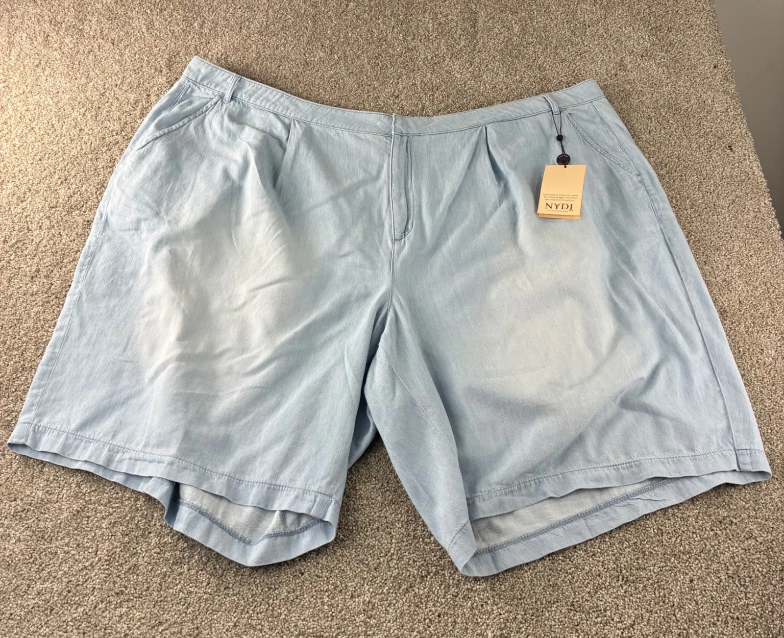 NWT NYDJ Women's Relaxed Denim Shorts Plus Size 28W Light Wash Pleated Front - Image 1