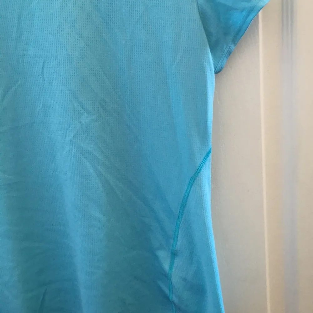 ASICS FINAL MARKDOWN LADIES  tee large - Image 2