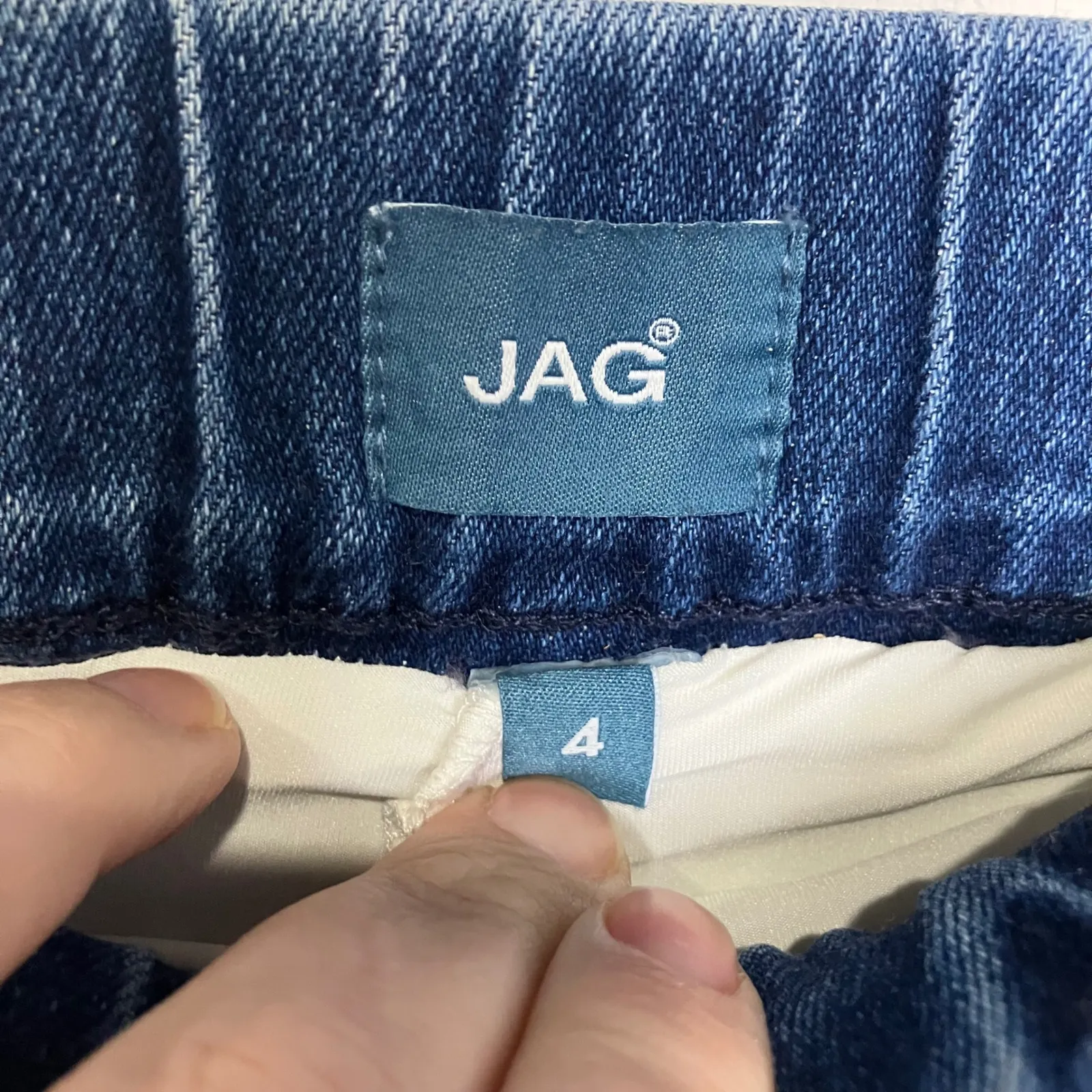 Jag on the go skort denim women's size 4 casual minimalist modest neutral Blue - Image 3