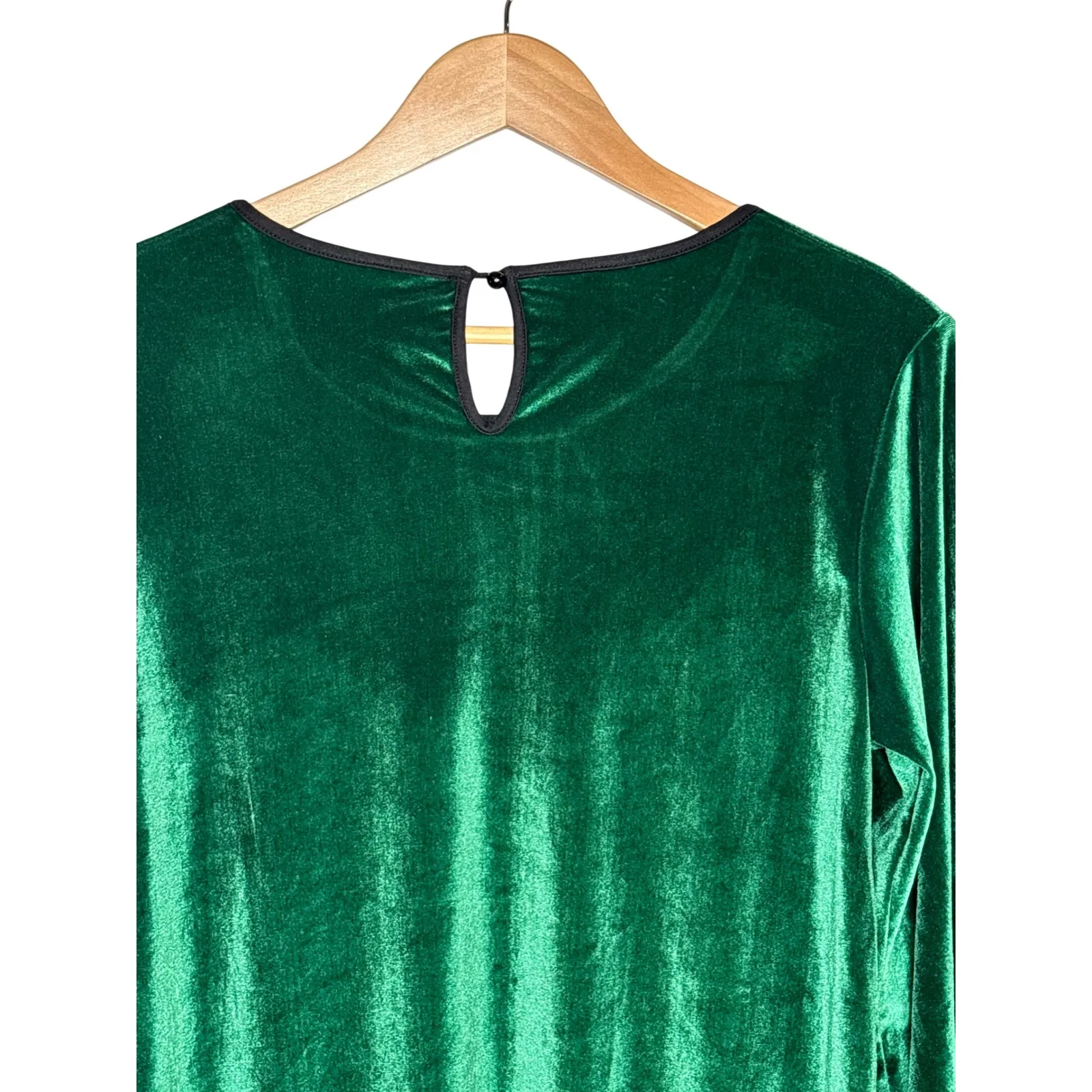 Velvet Bishop Sleeve Top Emerald Green Keyhole Back Holiday Women Size Small - Image 5