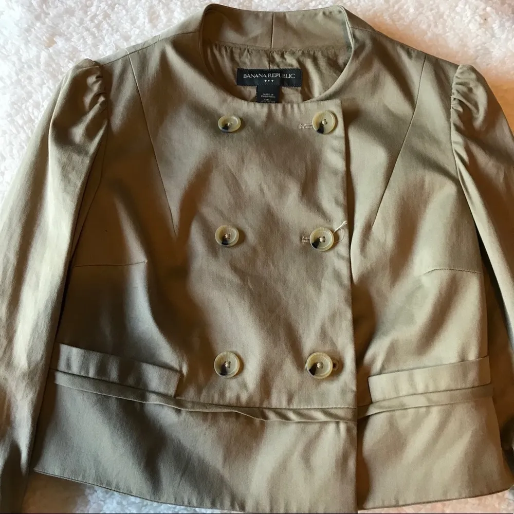 Banana Republic Shorty Blazer - Image 9