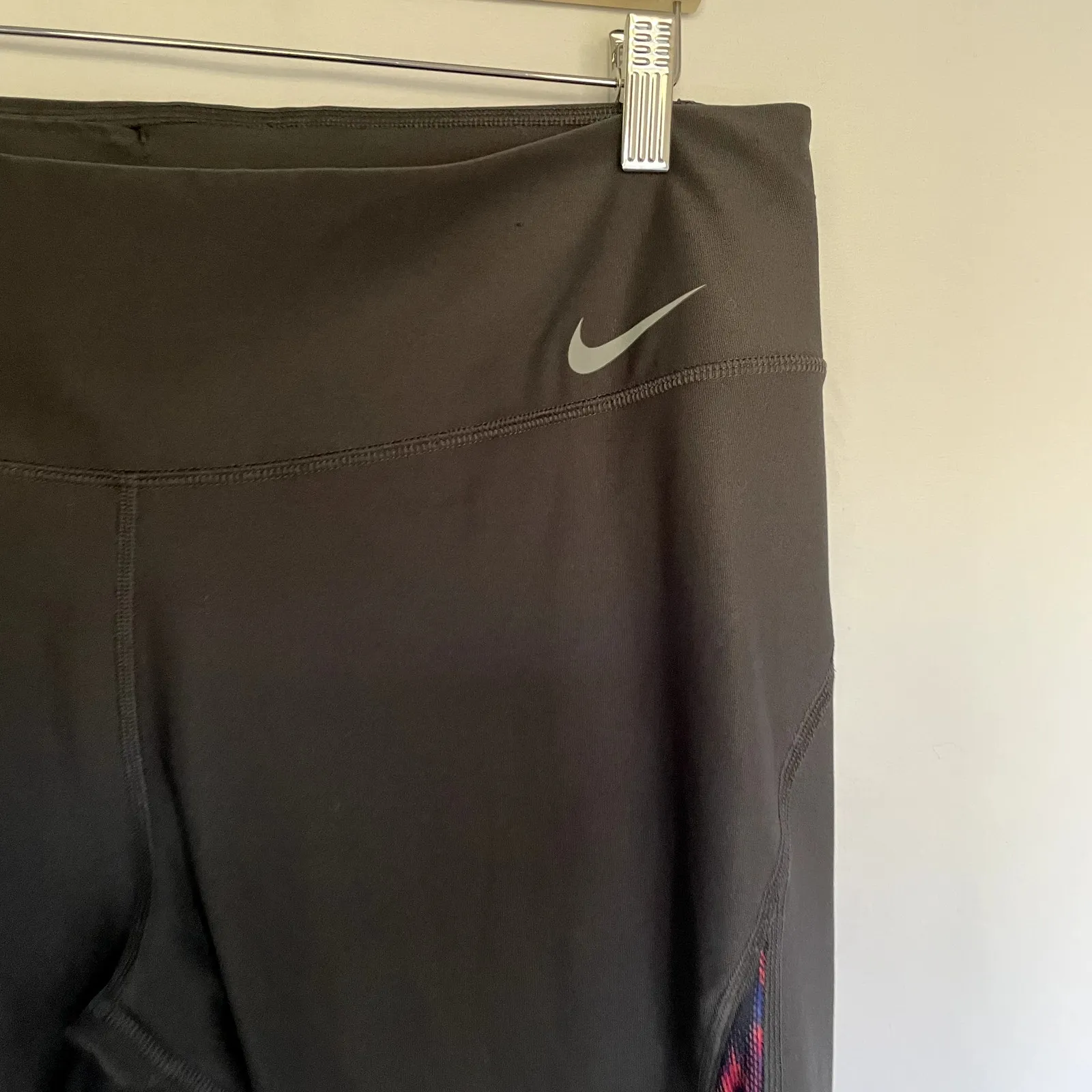 Nike Dri Fit black athleisure leggings women's size XL colorful side panels - Image 2