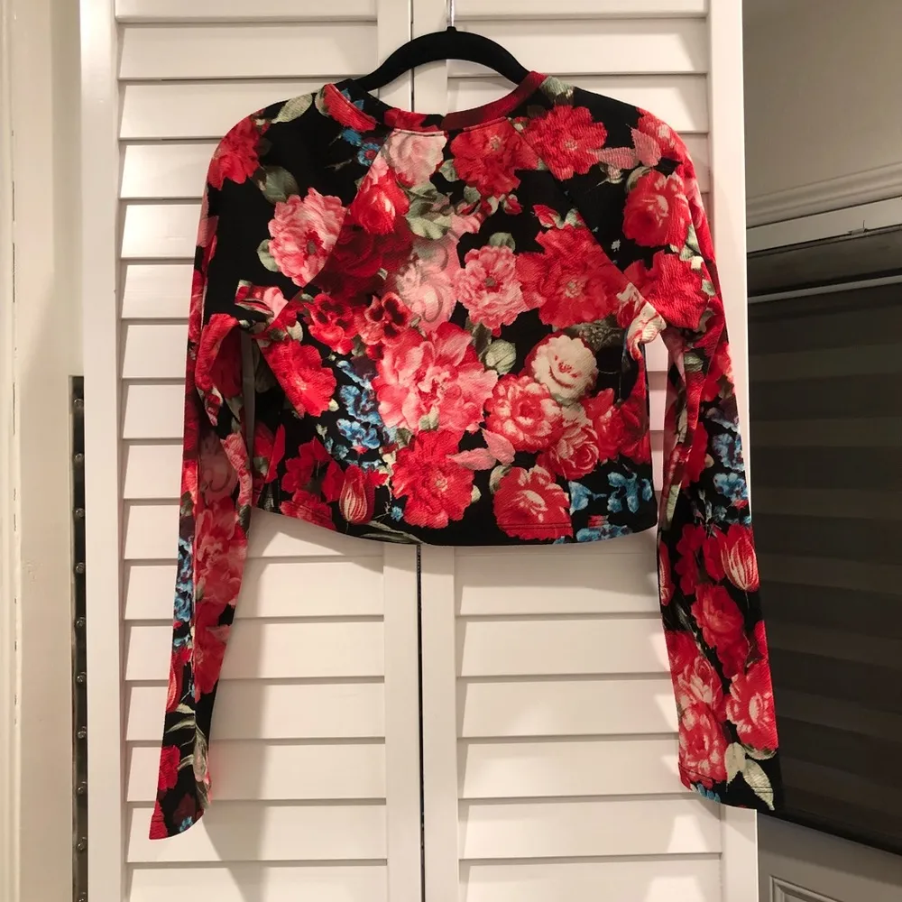 New Show Me Your Mumu Crop Top - Image 3