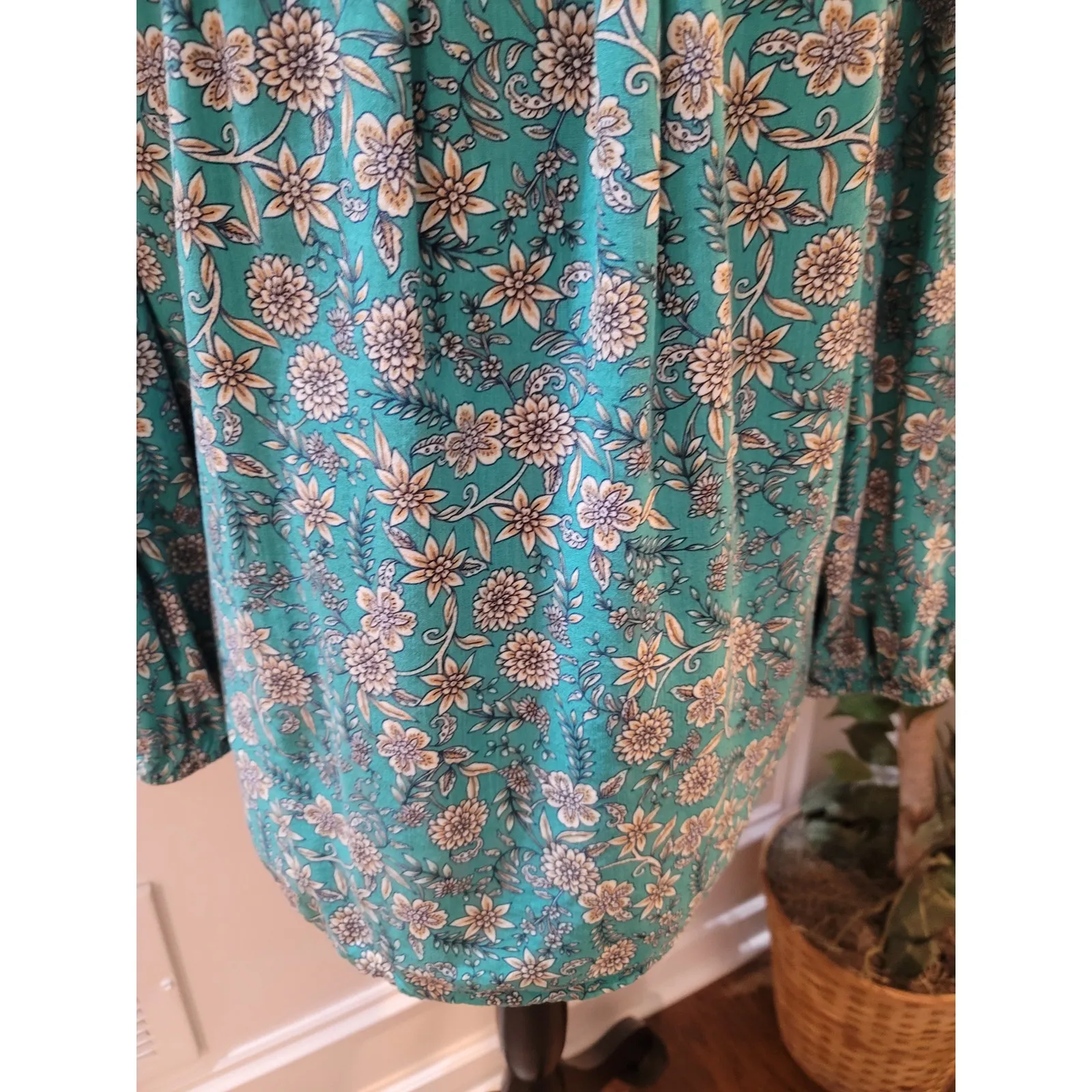 St. John’s Bay Floral Peasant Blouse Women’s 2X Blue Boho Long Sleeve Top - Image 4