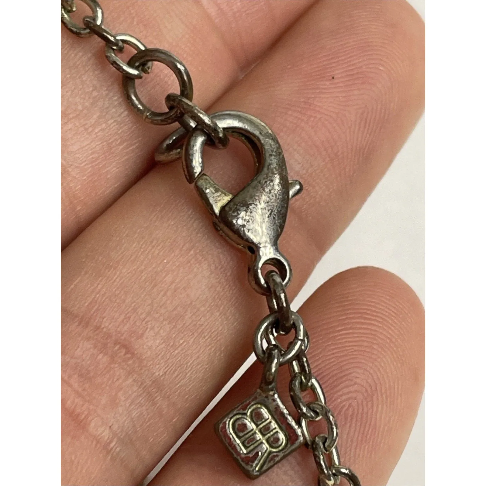 BANANA REPUBLIC  NECKLACE GOLD  TONE WITH RHINESTONE DISCS 16” - Image 3