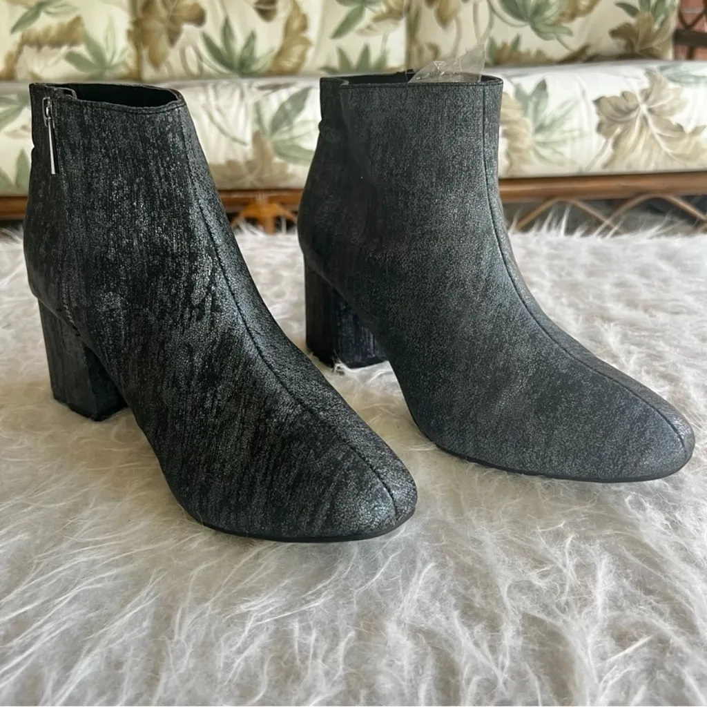 C Est 1946 Booties Ankle Black Silver Metallic 8 Block Heel Faux Leather Shimmer - Image 4