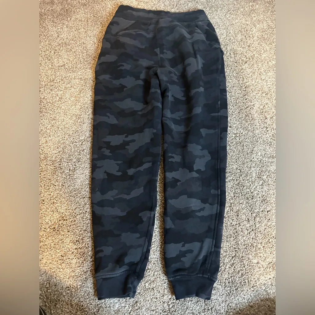 lululemon camo joggers - Image 3