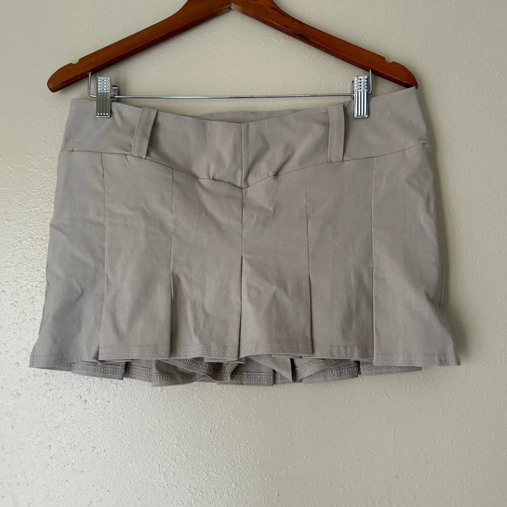 PrettyLittleThing Stone Pleated Drop V Front Miniskirt US Size 12 - Image 4