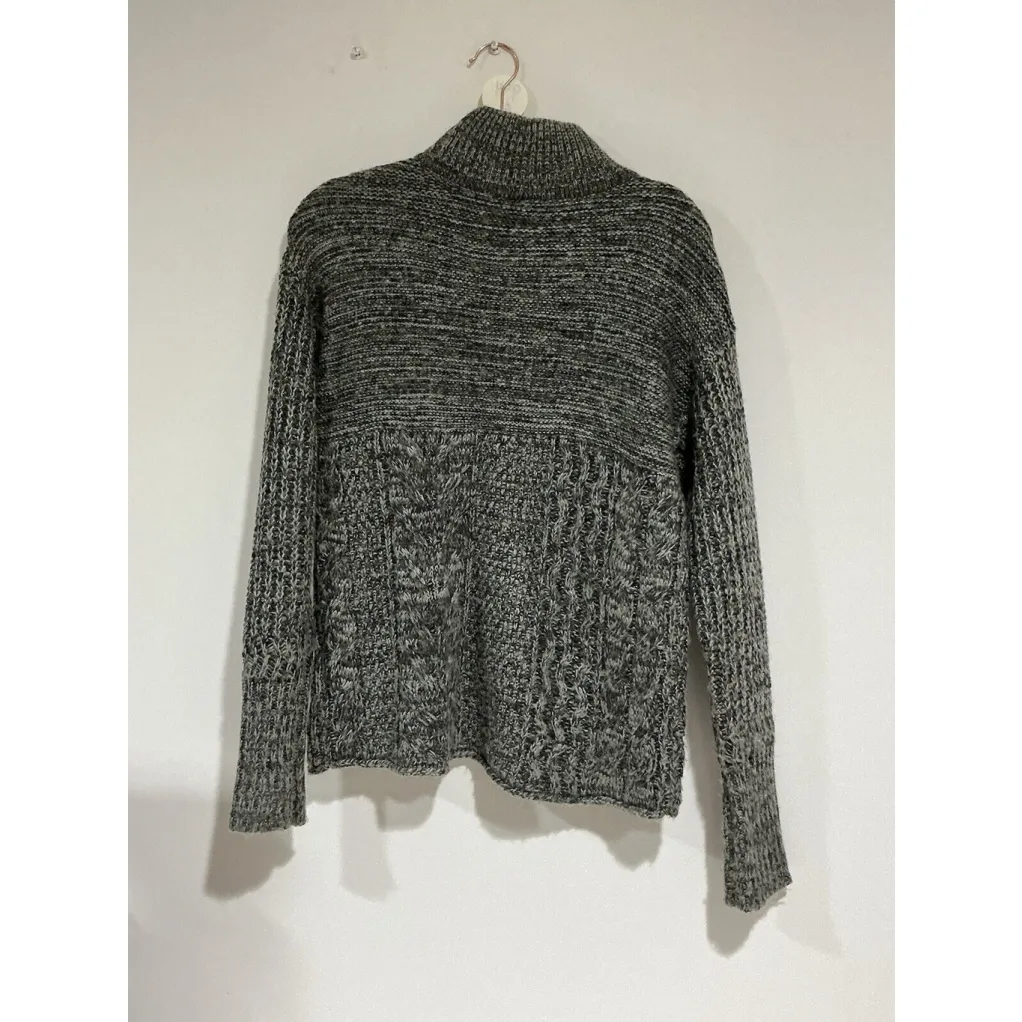 Woman’s Simply Vera Vera Wang Sweater Small Gray Black Cable Knit Mock Neck - Image 4