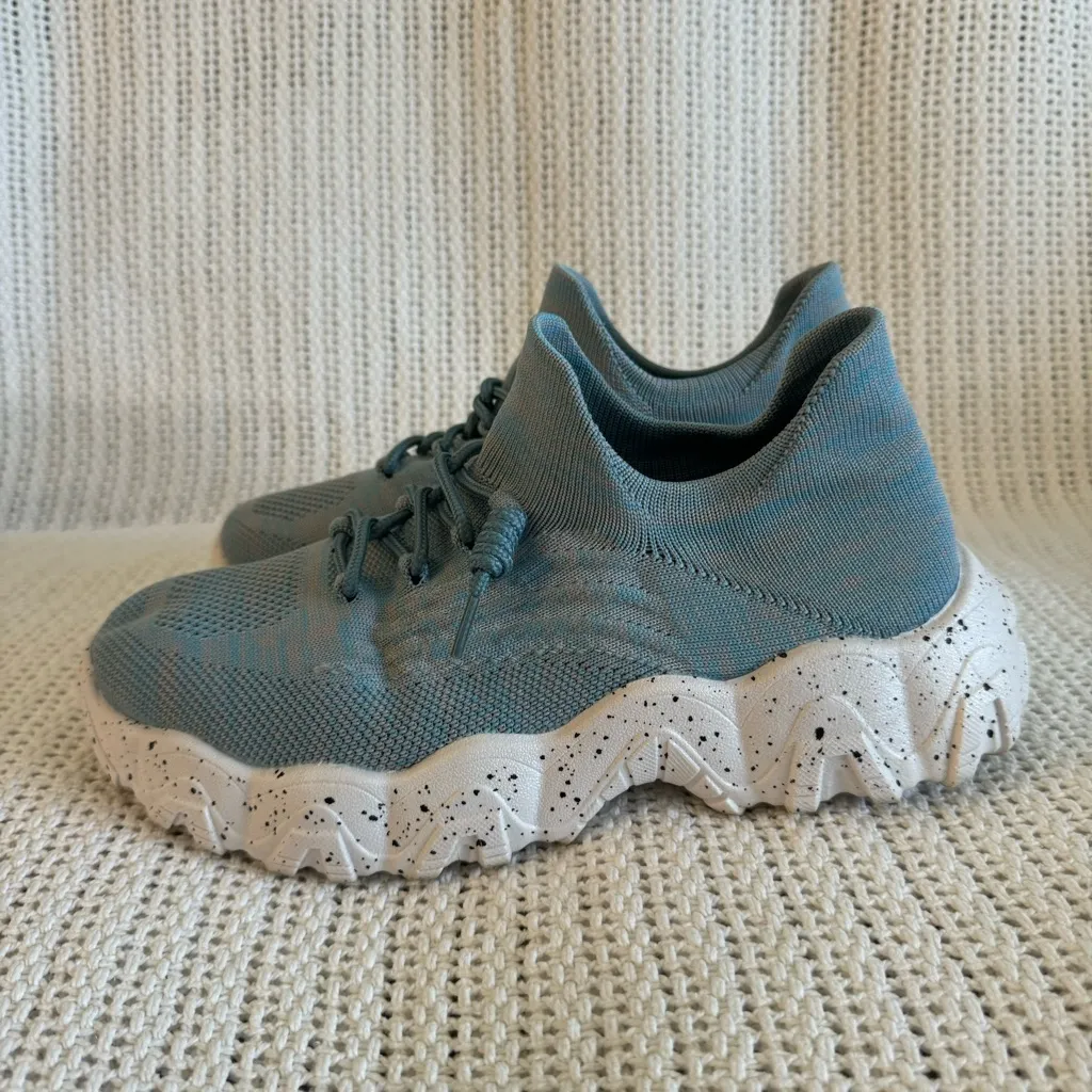 Women’s Breathable Round Toe Slip - Image 7