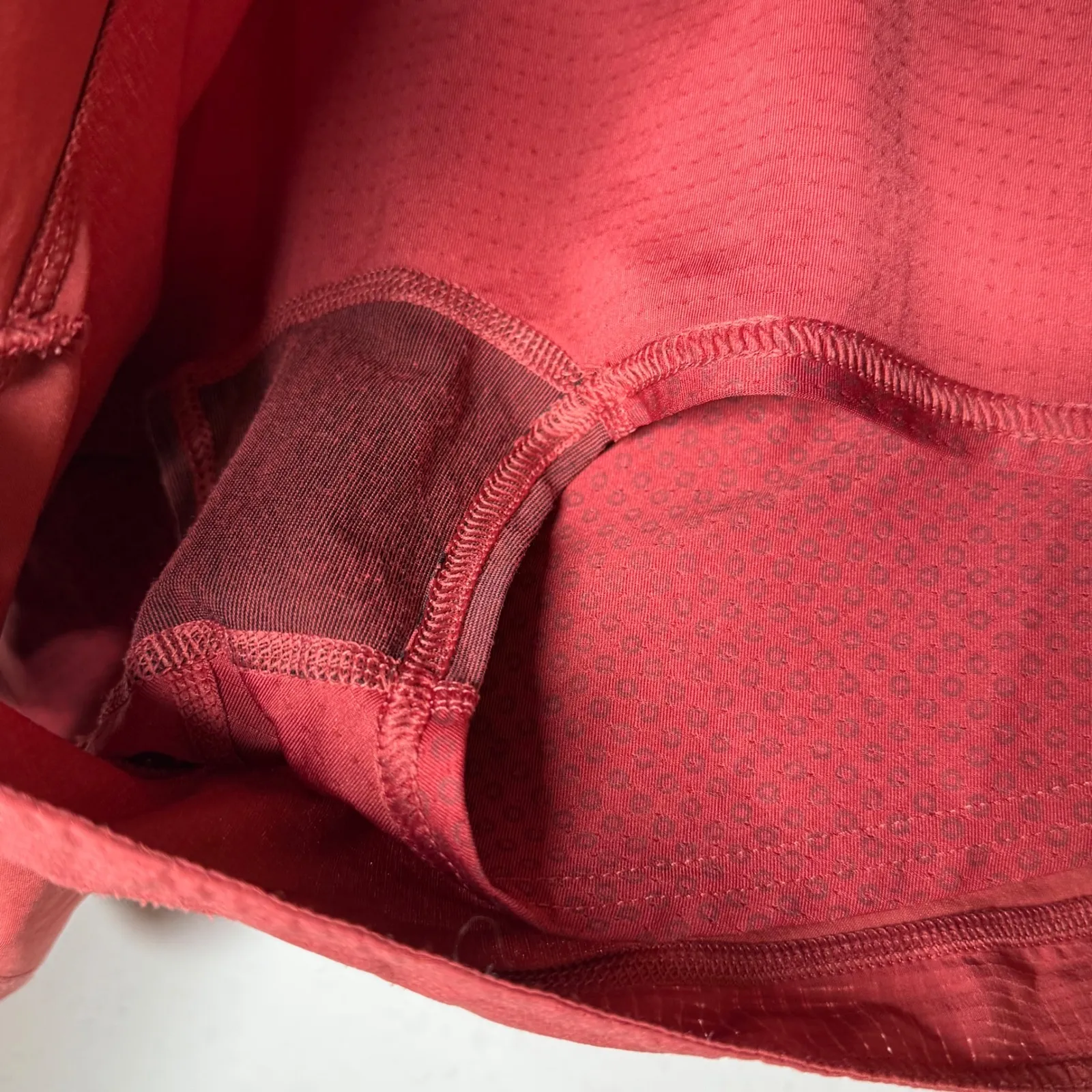 Columbia Montrail‎ Women's Red Running Shorts with Pockets Sz XL - Image 3