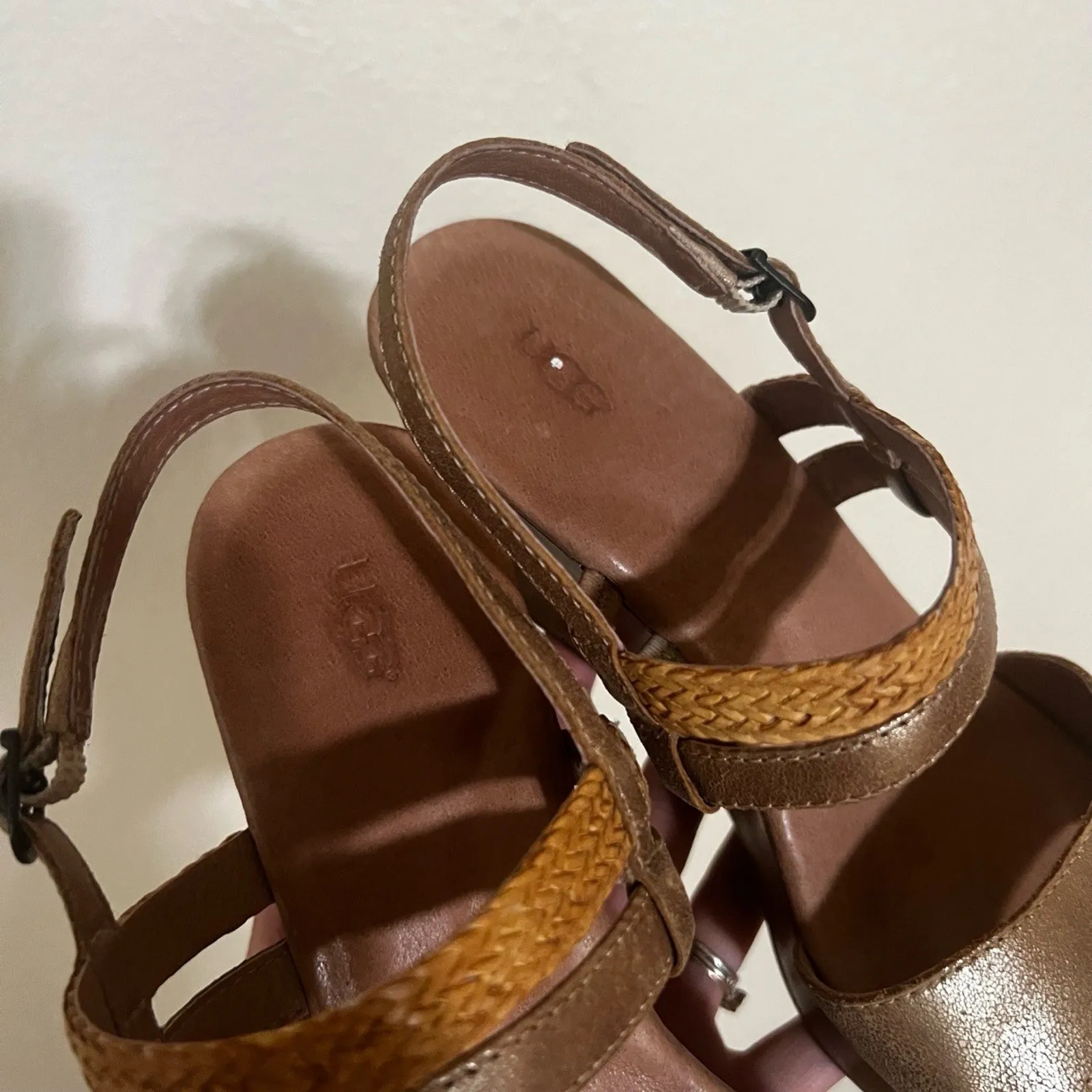 UGG Women 8 Lira Mar Metallic Gold Wedge Sandals Braided Ankle Strap Platform - Image 4