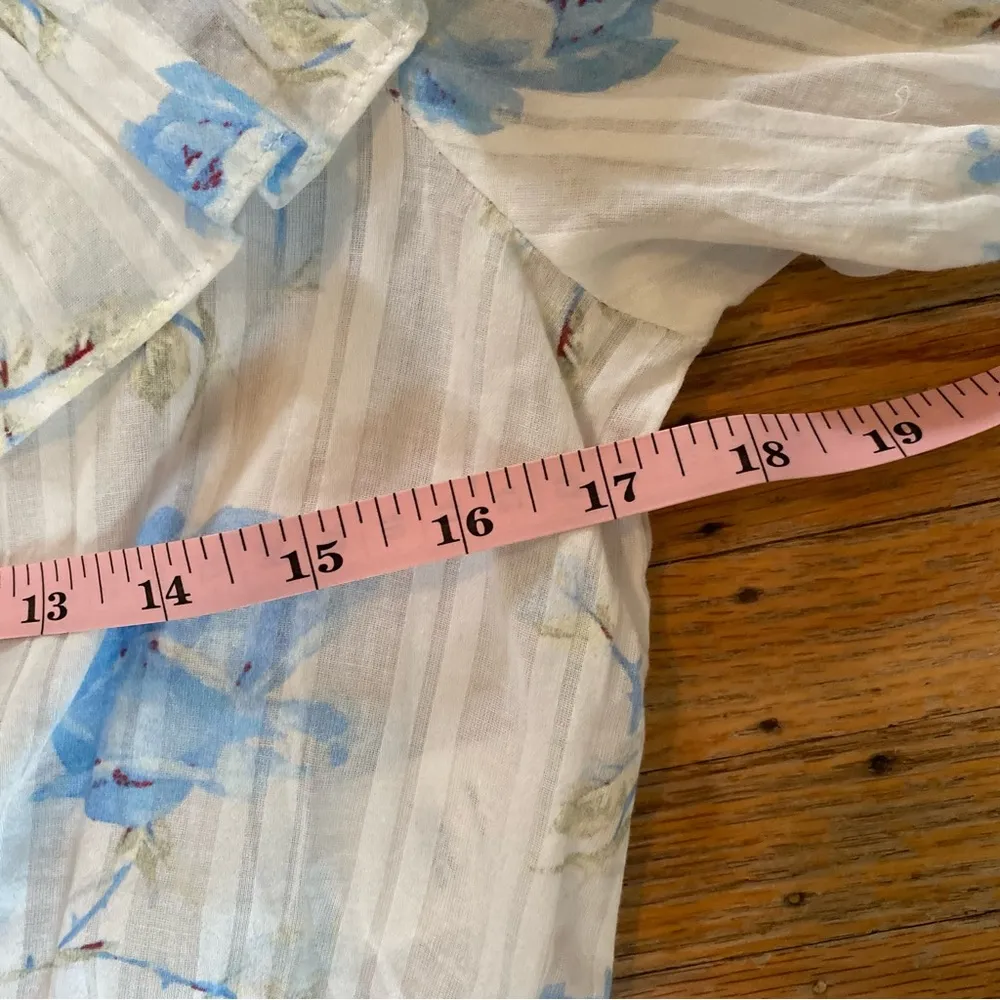 LoveShack Fancy XS Light Blue & White Floral Crop Blouse - Image 12