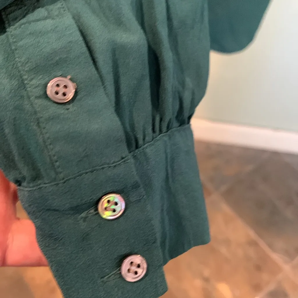 Joie Green Silk Pullover Blouse with Deep V-Neck Women’s Small - Image 4