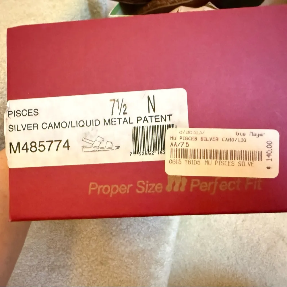 Munro‎ Pisces Silver Camo Liquid Metal Patent Leather Sandal M485774 Size 7.5 N - Image 9