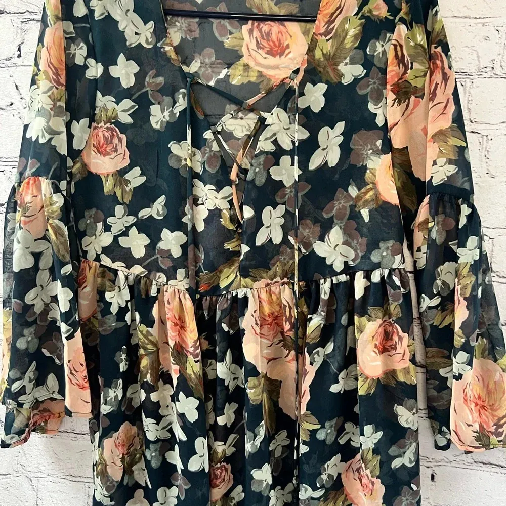 Show Me Your Mumu Sheer Floral Baby Doll Blouse Flutter Sleeves Size Medium - Image 3