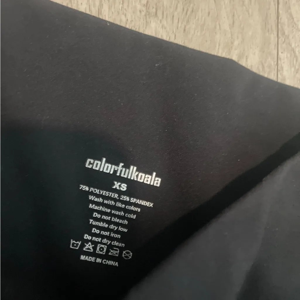 Elegant Black High-Waisted Leggings - Image 2