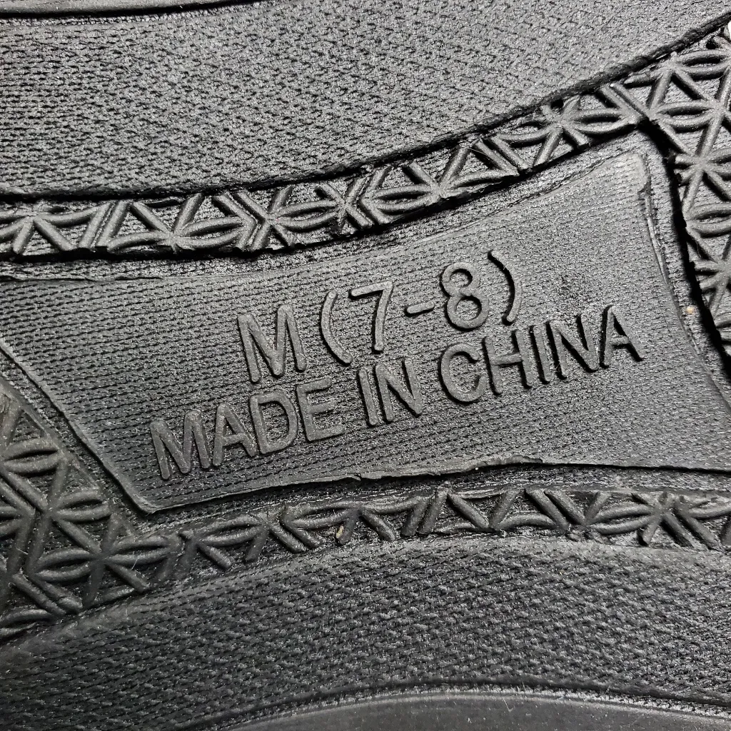 Fuzzy Black White Plaid Cozy Slip On Warm Comfy Fur House Slippers Size 7 - Image 7