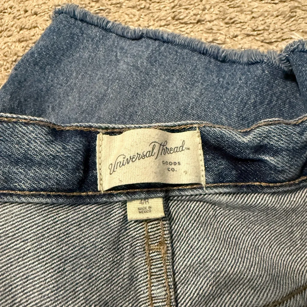 Universal Thread Classic Blue Jean Shorts - Image 3