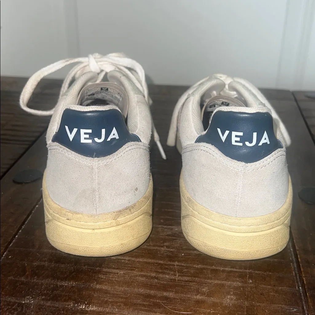 VEJA Suede V 10 Rainbow Colorway Sneaker Size Women's 9 - Image 2