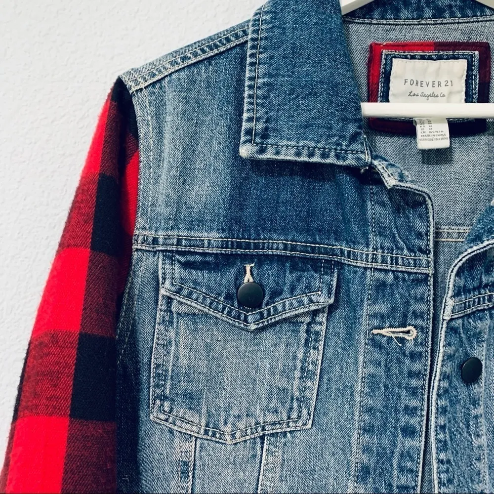 Forever 21 Denim Jacket Size M - Image 6
