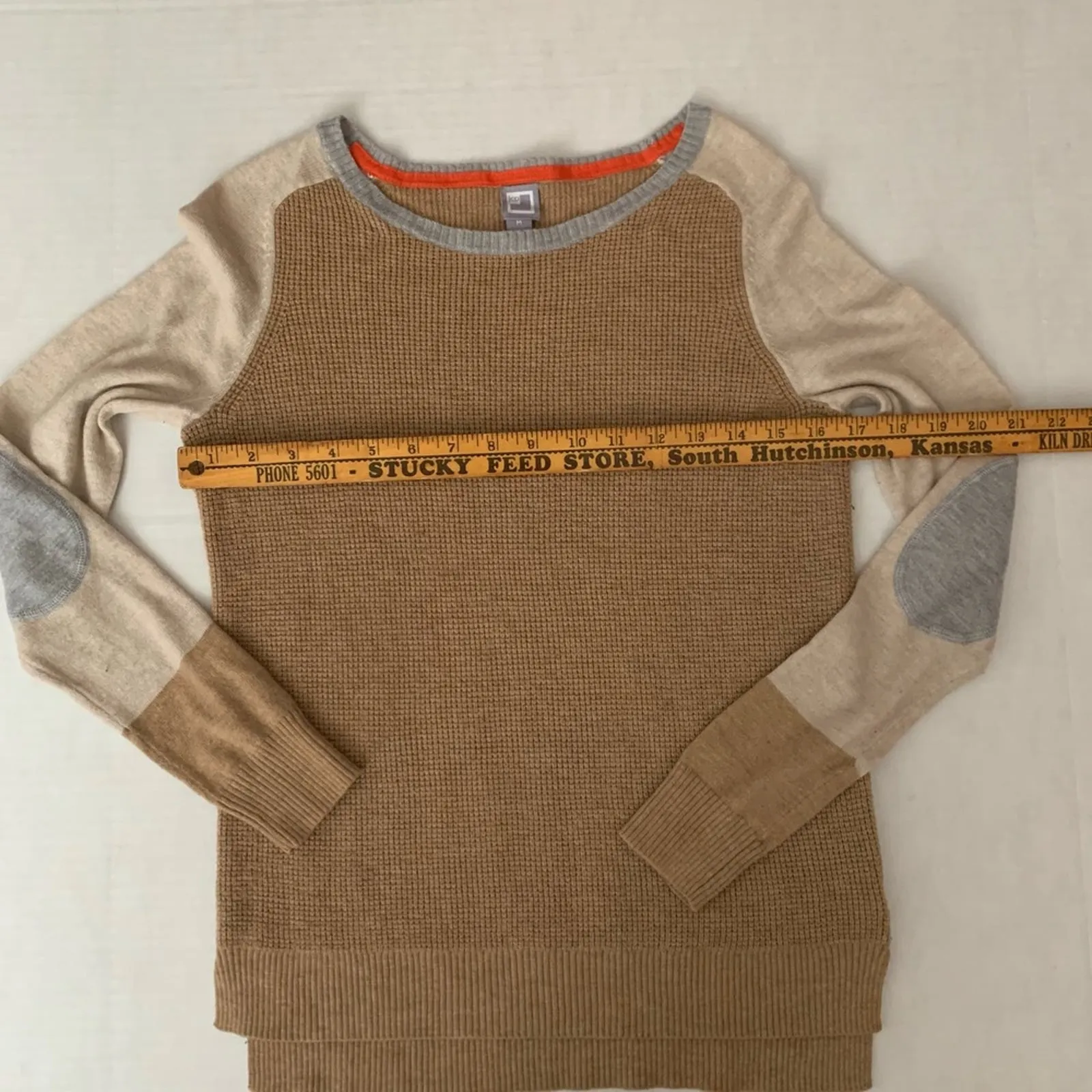 JCP Women’s M Cream Tan Wool Blend Crewneck Sweater Colorblock Elbow Patches Size M - Image 4
