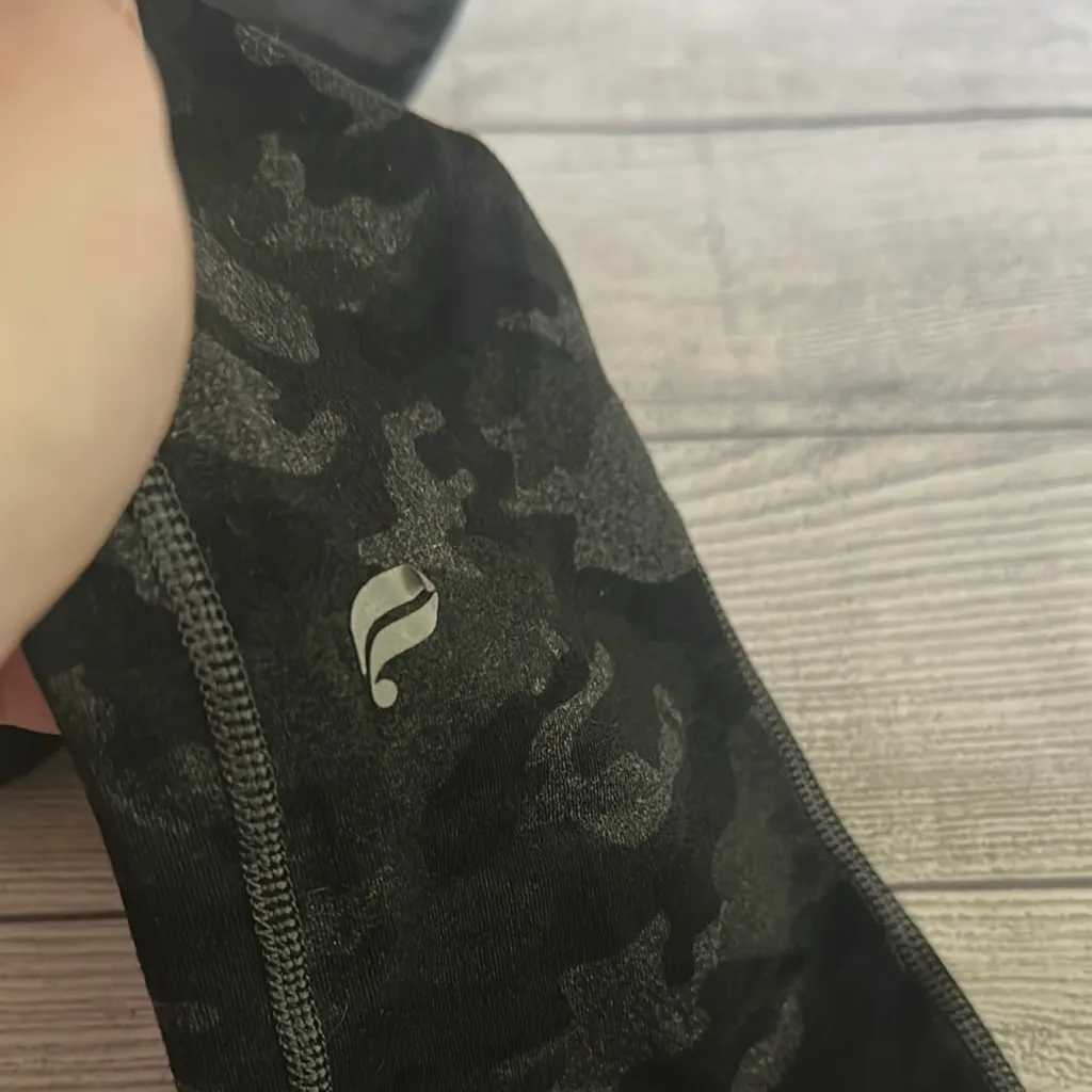 Fabletics‎ Powerhold High Waisted Camo Full Length Leggings | Medium - Image 8