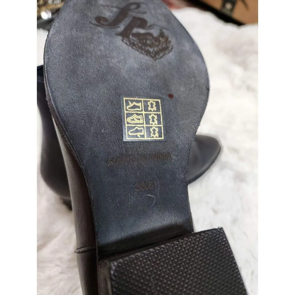 Free People Studded Charm Double V Ankle Boots Size 8.5 - Image 8