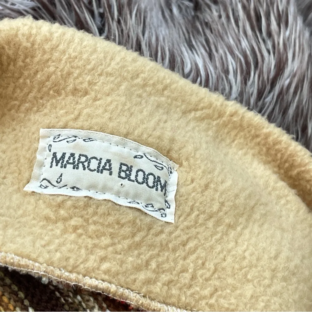 Marcia Bloom y2k Vintage Striped Knit Fur Trim Poncho (os) 90s funky eclectic Red Size undefined - Image 3