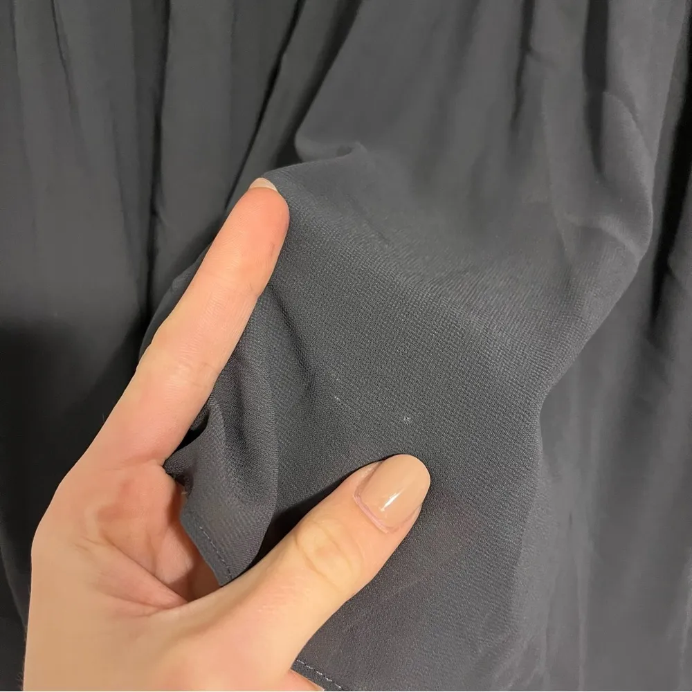 ASTR The Label Open Shoulder Grey Blouse - Image 5