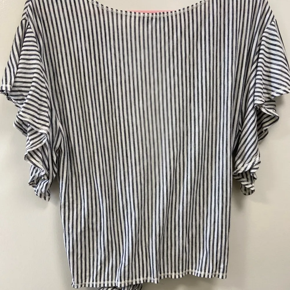 Max Edition striped women's blouse size Large w tie front - Image 2