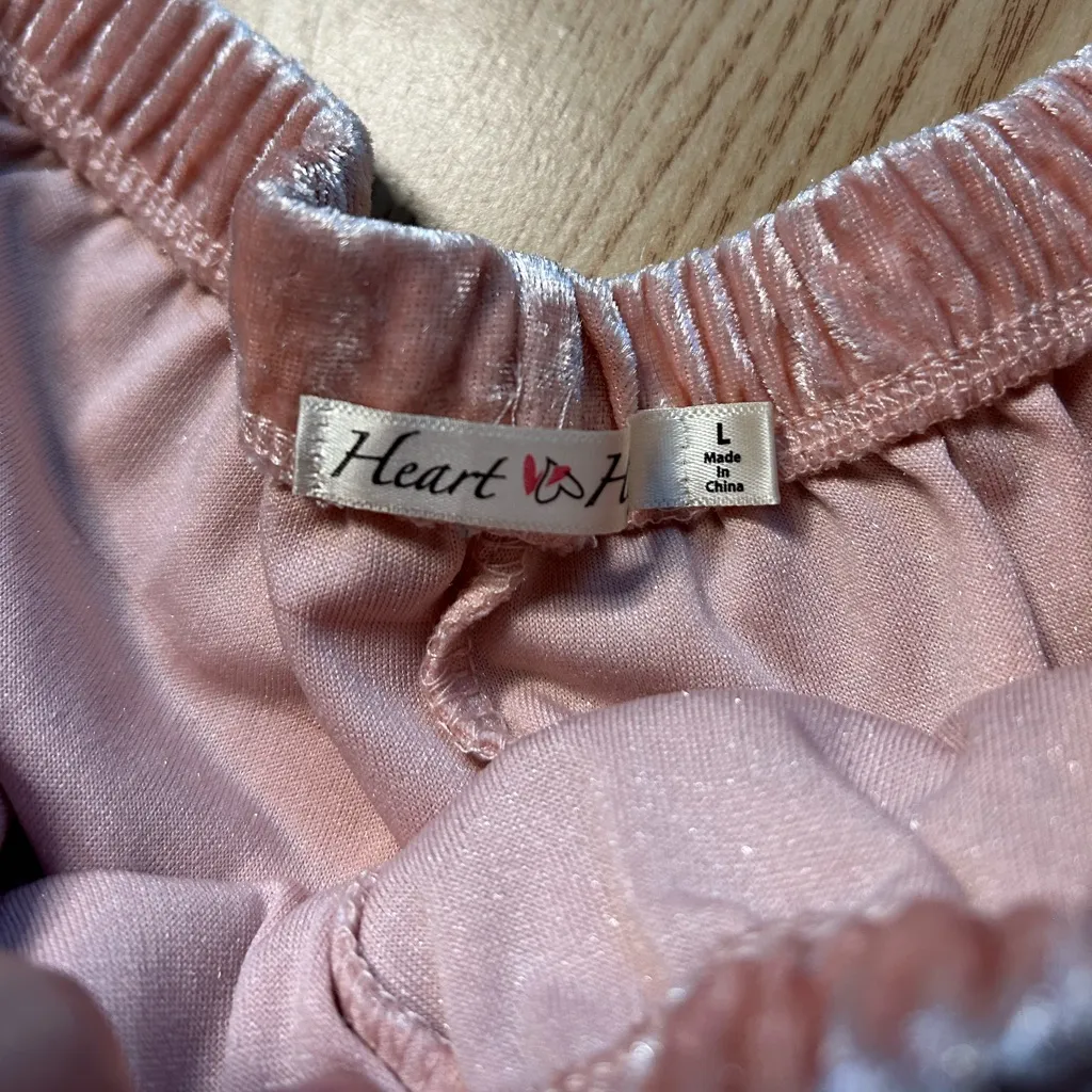 Women’s Heart & Hips Velvet Pink Bunny 🐰 Shorts Halloween 👻 Costume size Large - Image 4