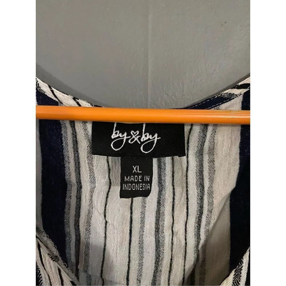 BY&BY Striped Button Down Tie Front top Size XL Black - Image 3