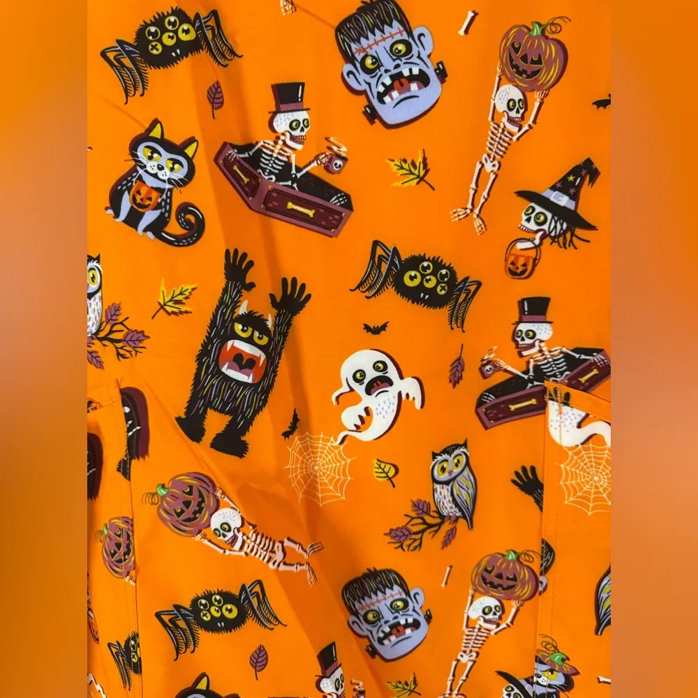 Halloween Scrub Star Skeletons Frankenstein Ghost Orange Women’s Top NWT 2xl - Image 5