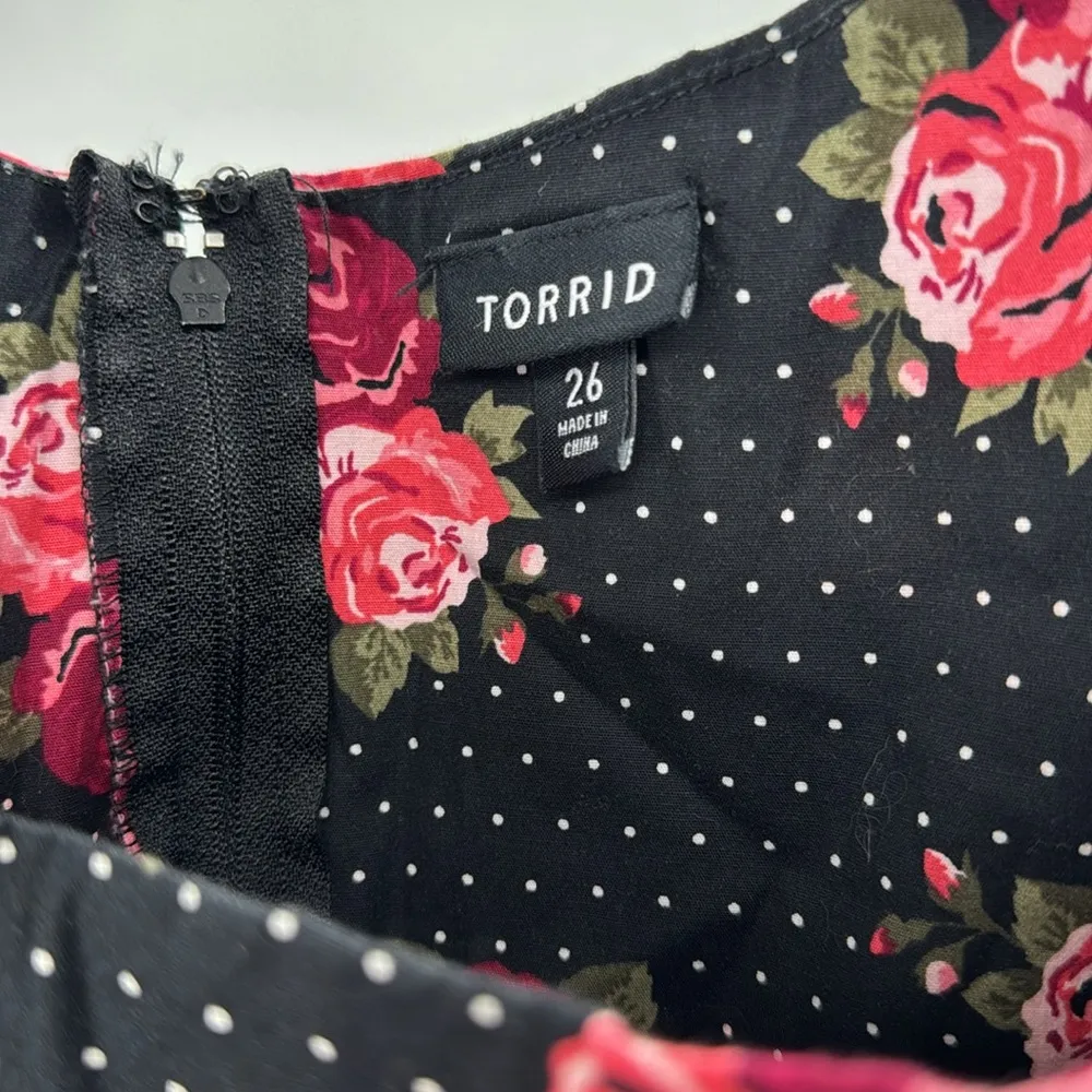 Torrid 26 plus size dark Floral Polka Dot Dress roses fit and flare sleeveless - Image 4