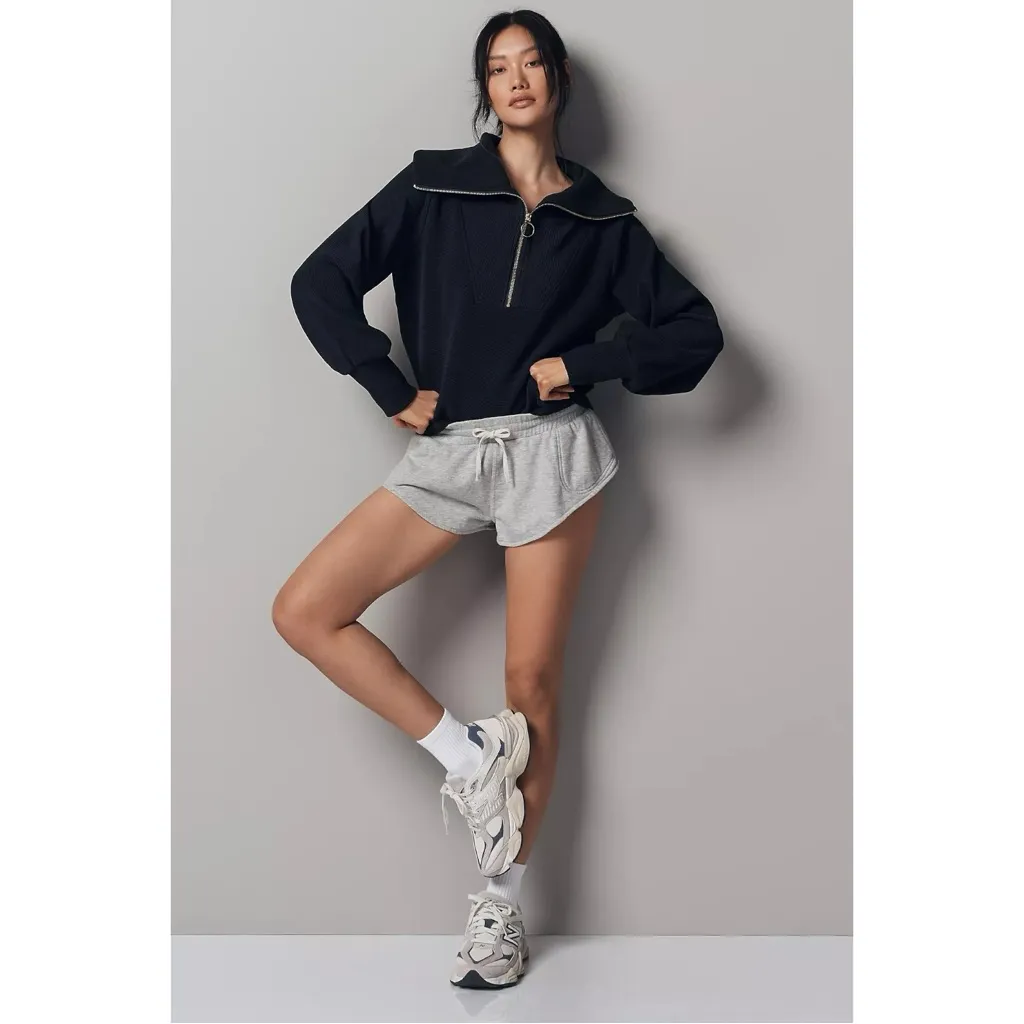 Varley Vine Half Zip Pullover Sweatshirt Sweater in Black Size Small Oversized - Image 8