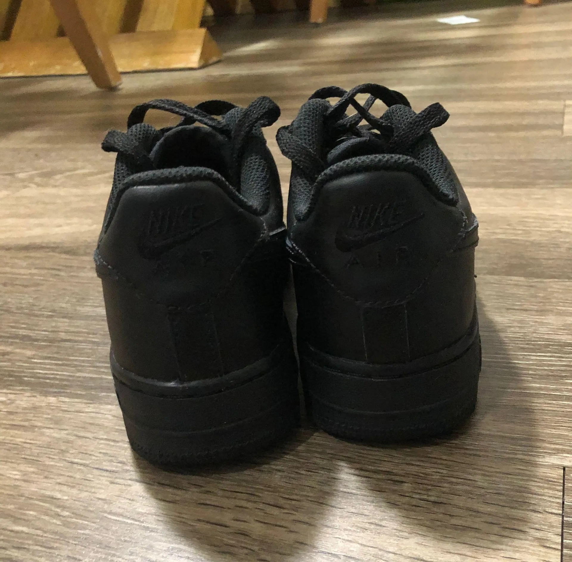 Nike Air Force 1 - Image 4