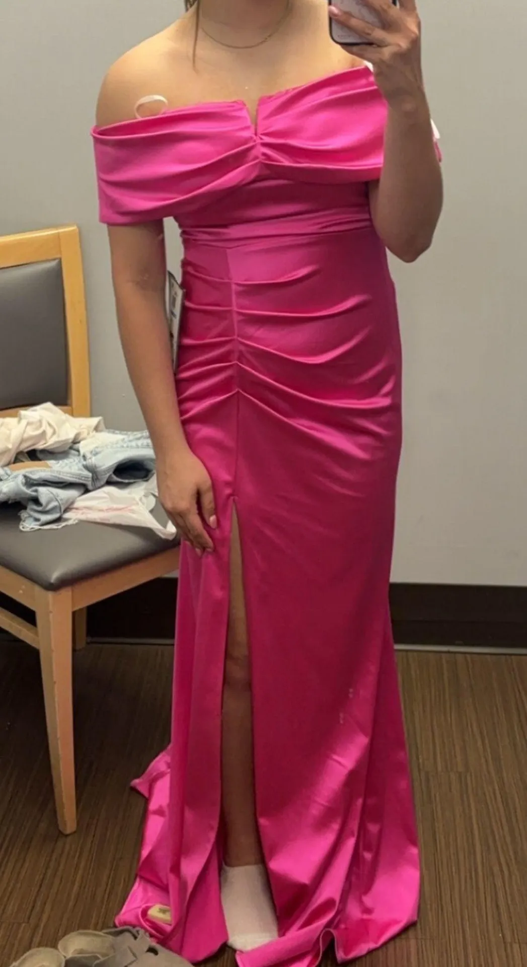 Pink Satin Off Shoulder Prom Dress Size 6 - Image 3
