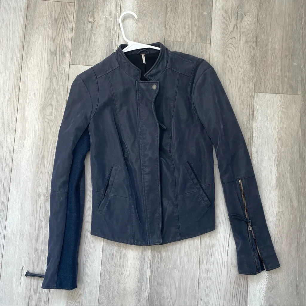 Free People Jacket vegan suede bomber moto cool & clean womens Navy Blue size 6 - Image 3