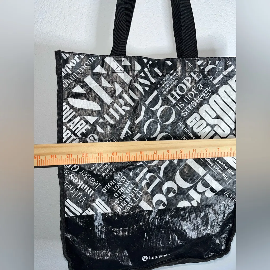 Lululemon Black Manifesto Newspaper Blog Print Reusable Shopping Gym Lunch Bag L - Image 16