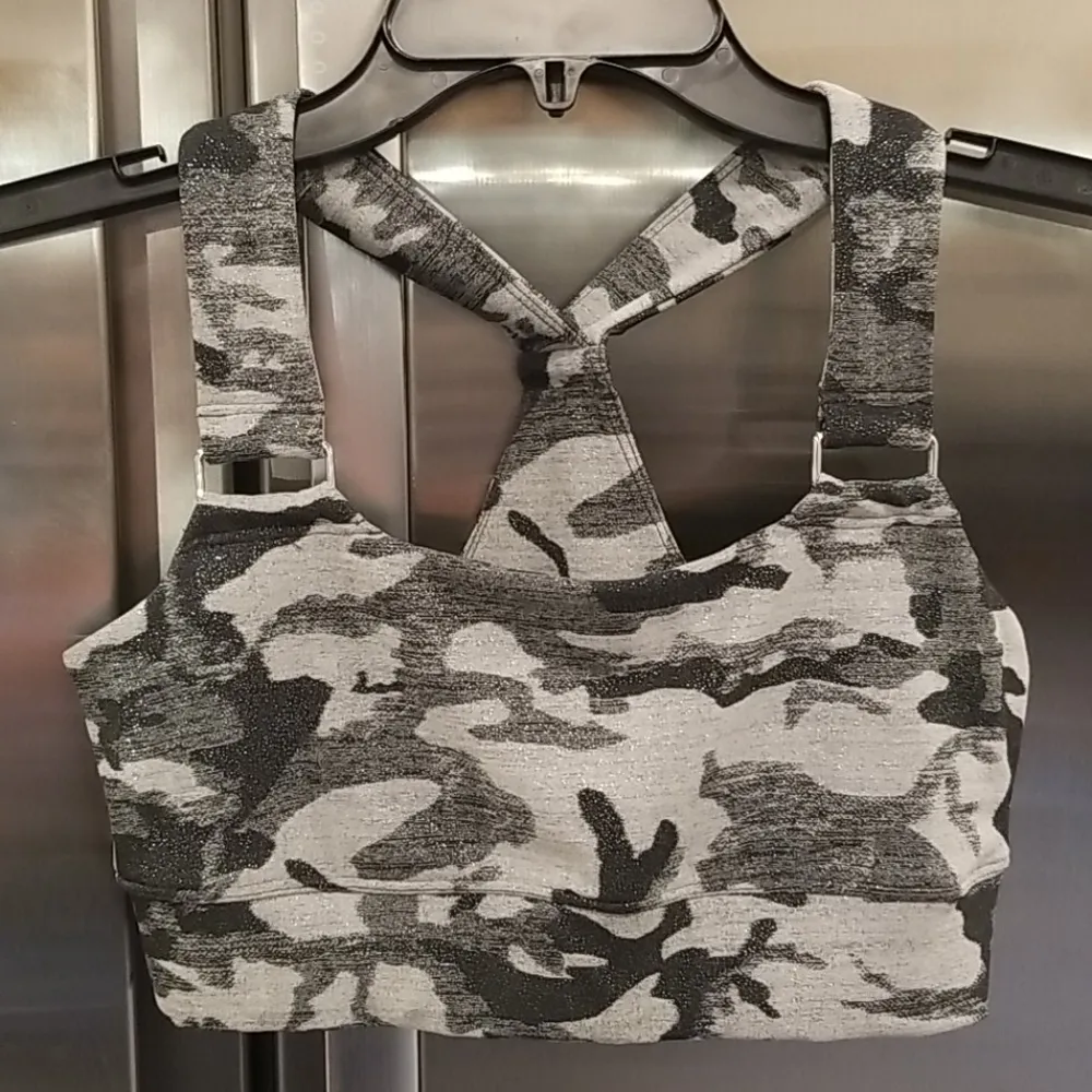 💕CARBON38💕 Camo Shine Bra ~ Gray/Black S NWT - Image 5
