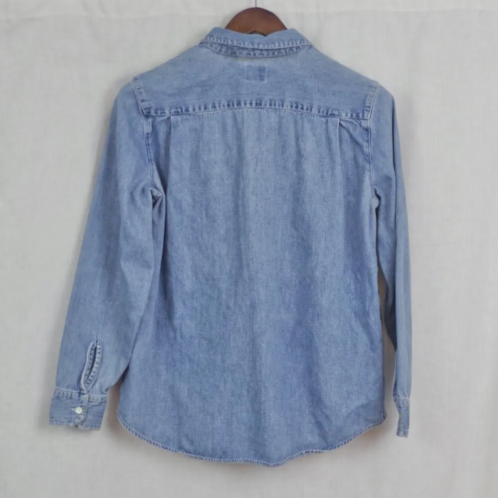 Gap Denim Vintage Ladies' Button Down Collared Shirt Medium - Image 5
