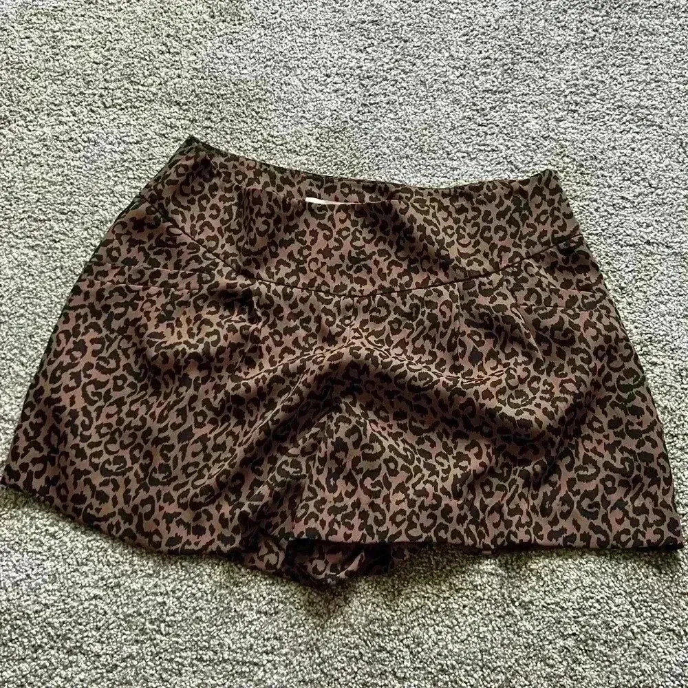 LOFT Animal Print Shorts - Image 2