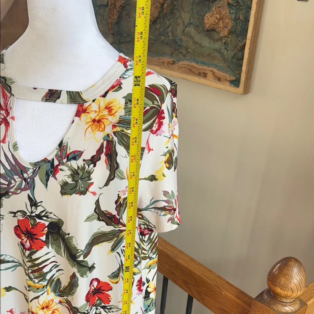 New Directions keyhole neck tropical Floral Print Dress ivory red green - Image 4
