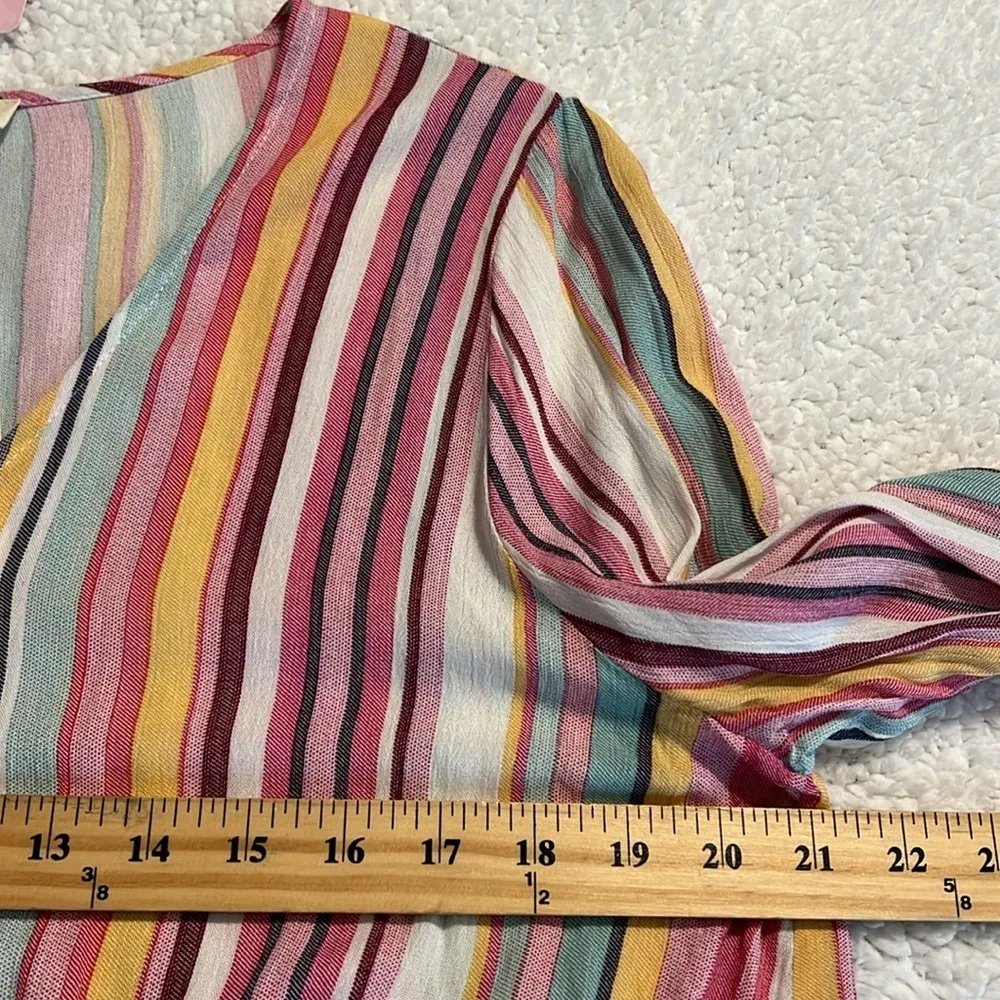 ENTRO size medium women’s striped v-neck tunic tie from bell sleeve pulllver top - Image 6